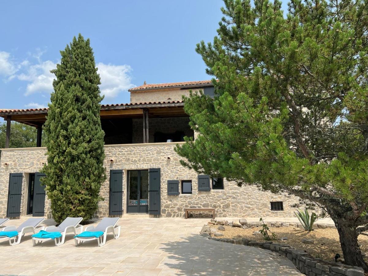 הוילה לס ואנס Luxurious Family House With Pool In Ardeche. מראה חיצוני תמונה