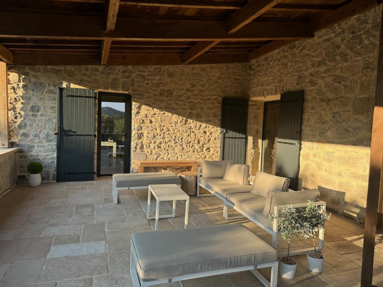 הוילה לס ואנס Luxurious Family House With Pool In Ardeche. מראה חיצוני תמונה