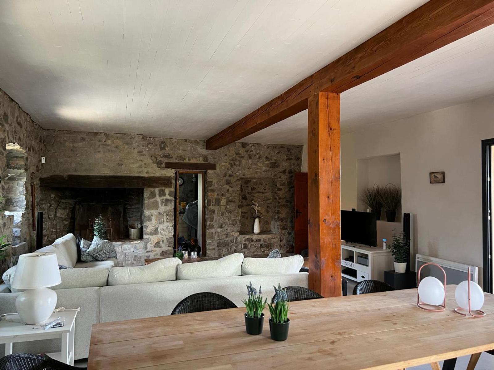 הוילה לס ואנס Luxurious Family House With Pool In Ardeche. מראה חיצוני תמונה